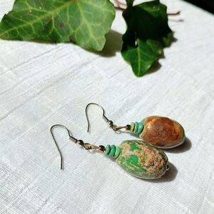 🌵 DESERT CHIC 🌵 Artisan Crafted genuine green boulder turquoise dangle earring